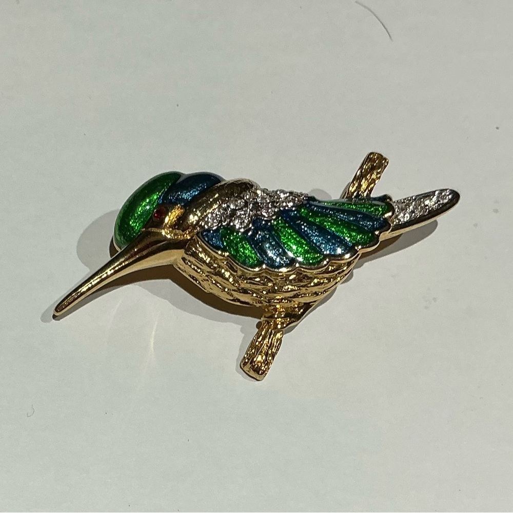 Vintage Beautiful Enamel and Clear Rhinestone Hummingbird Brooch